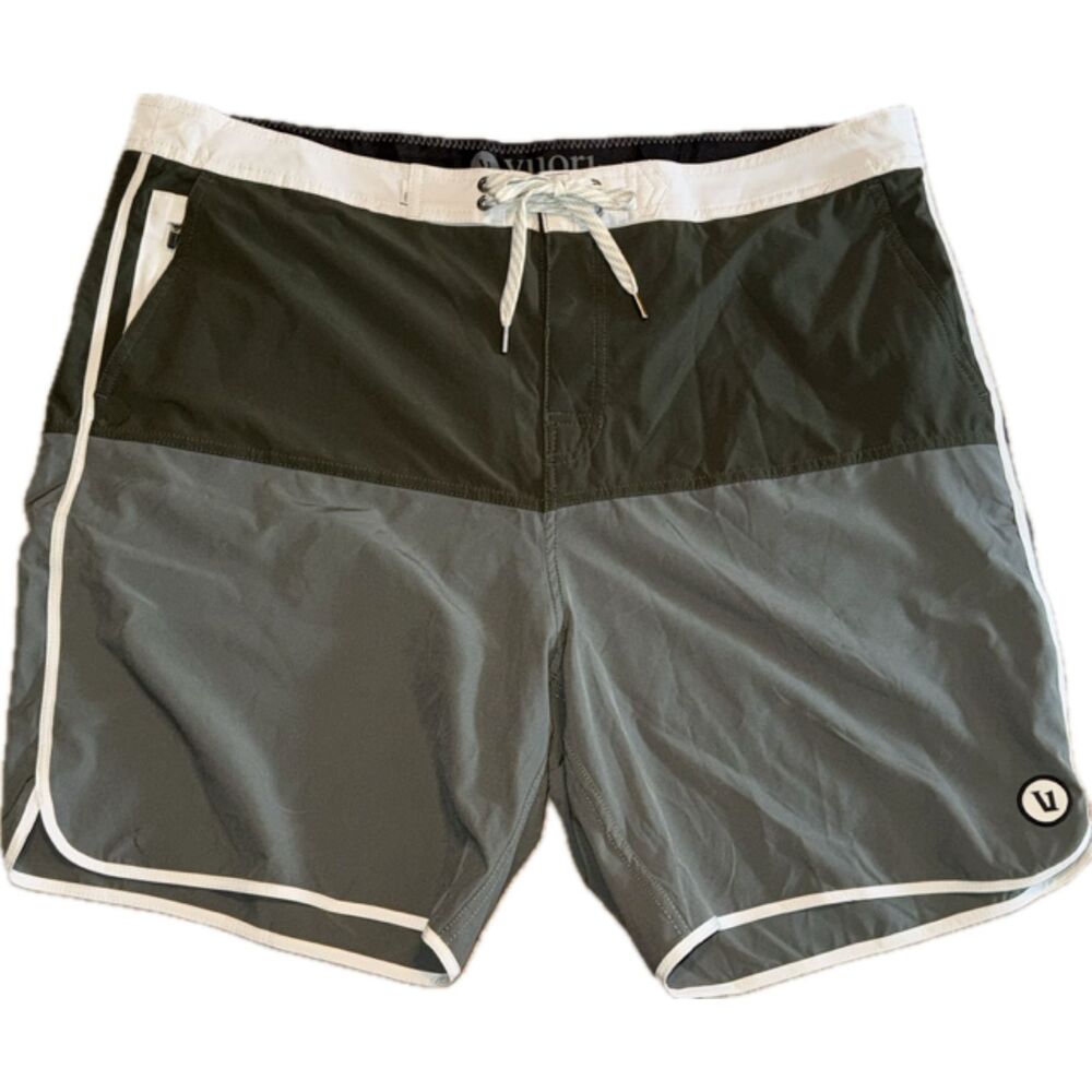 Vuori Men’s Cruise Boardshort V314- Green size 38